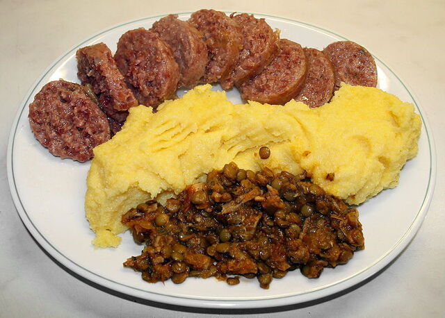 Plato tradicional de cotechino
