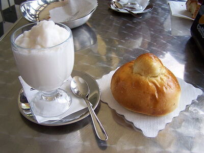 Granita y brioche