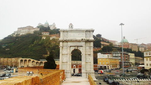 Arco de Trajano