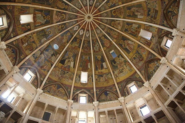 Parma Baptisterio, Interior