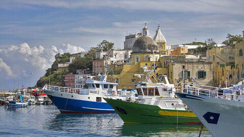 Barcos en Procida
