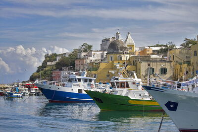 Barcos en Procida