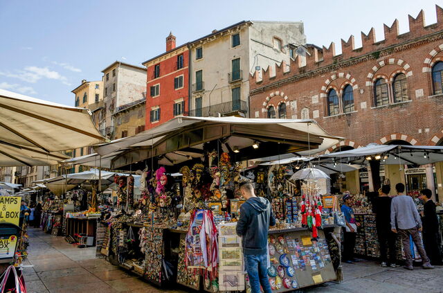 Un mercado en Verona