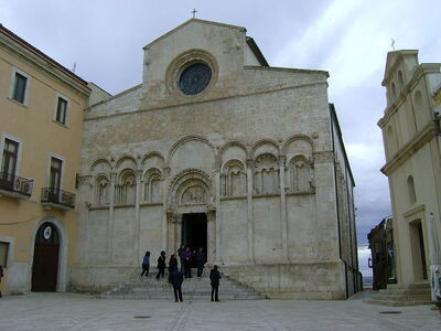 Exterior, Termoli Catedral
