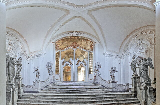 Interior de la Iglesia de ST Benedicto