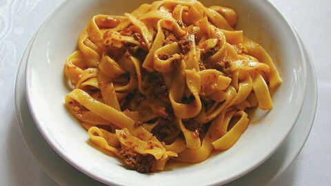 Tagliatelle al Ragu boloñesa
