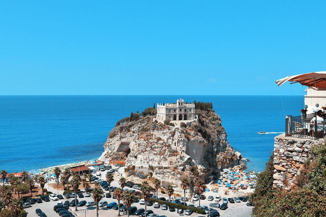 Santa Maria dell’Isola, Tropea