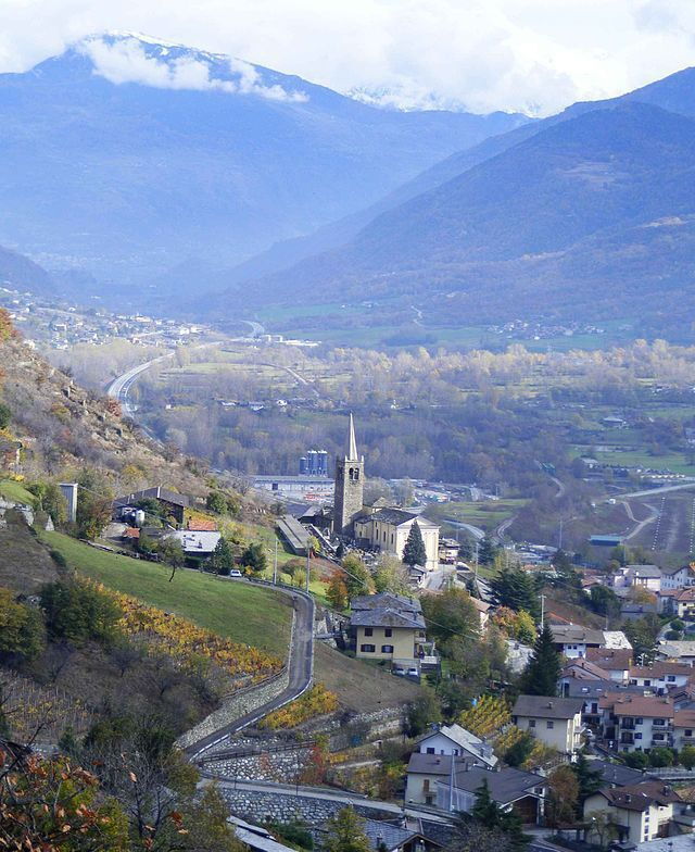 Vista de la pueblo de Nus