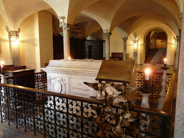 Abadía de San Columbanus, interior