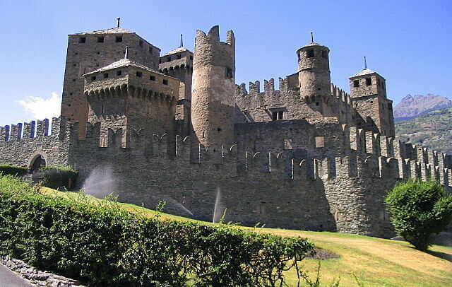 Vista del castillo de Fenis