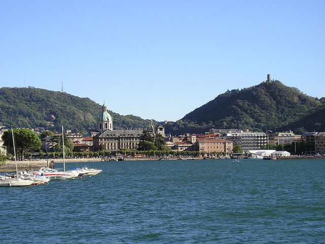 Castillo Baradello con vistas al lago Como