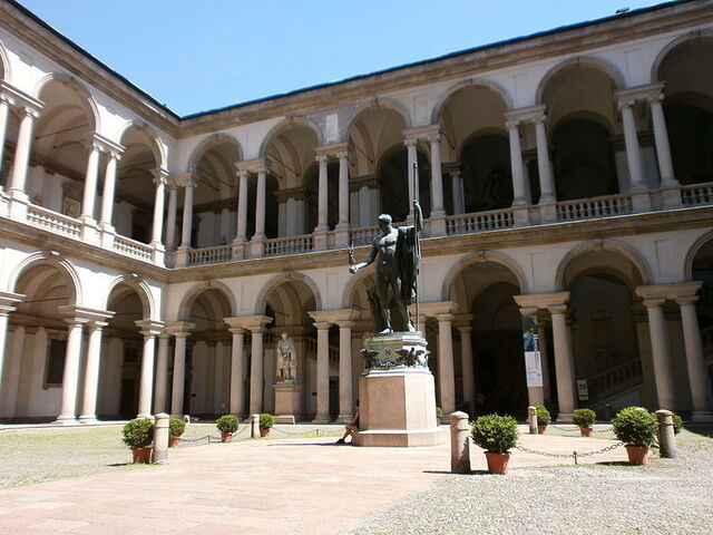 Patio de la Galería de Brera