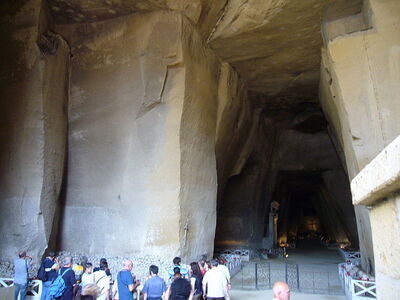 Entrada, Cimiterio Delle Fontanelle
