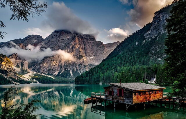 Vista de Pragser Wildsee