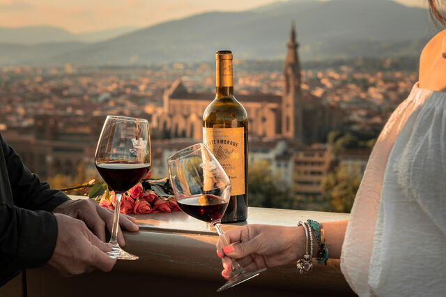 Disfrutando del vino en Florencia