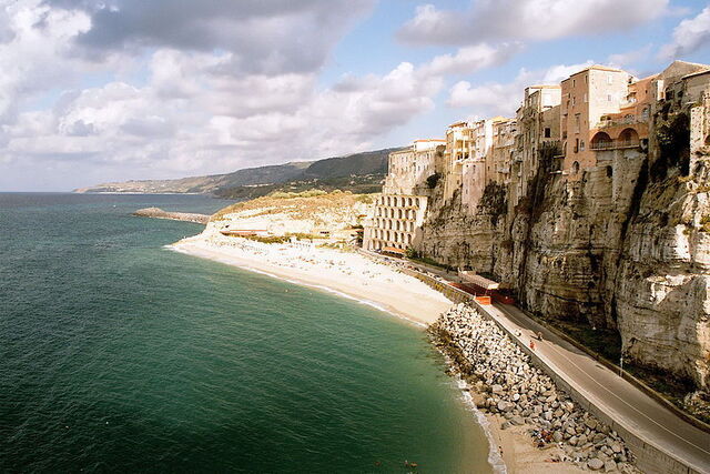 Los acantilados de Tropea en Calabria