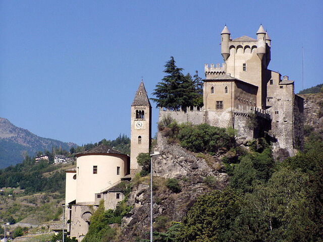 Saint- Pierre Castillo
