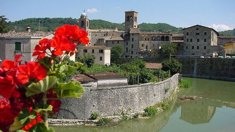 Ciudad de Sant Angelo en Le Marche