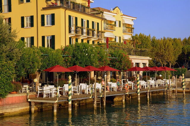 Cena en el lago de Garda