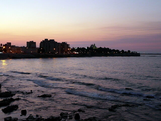 Trani, costa