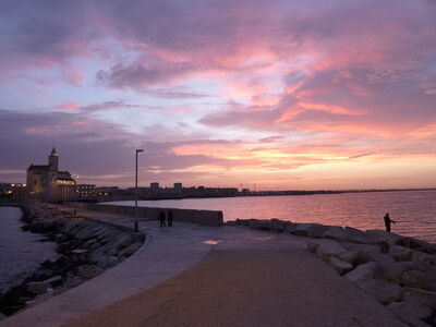 Trani, la puesta del sol