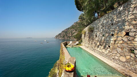 Mansour, piscina
