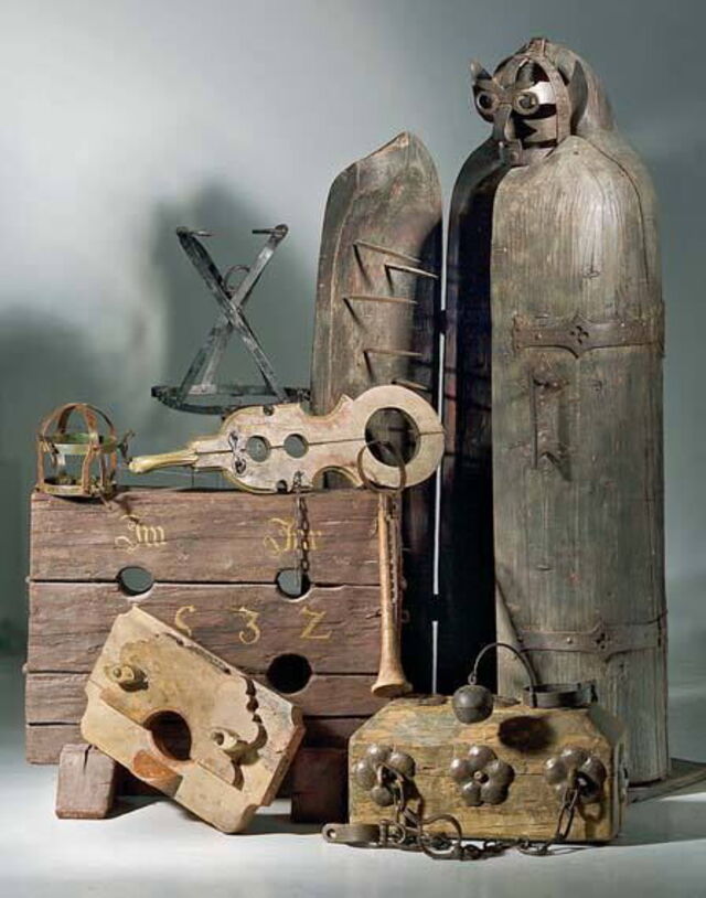 Selección de los instrumentos de tortura