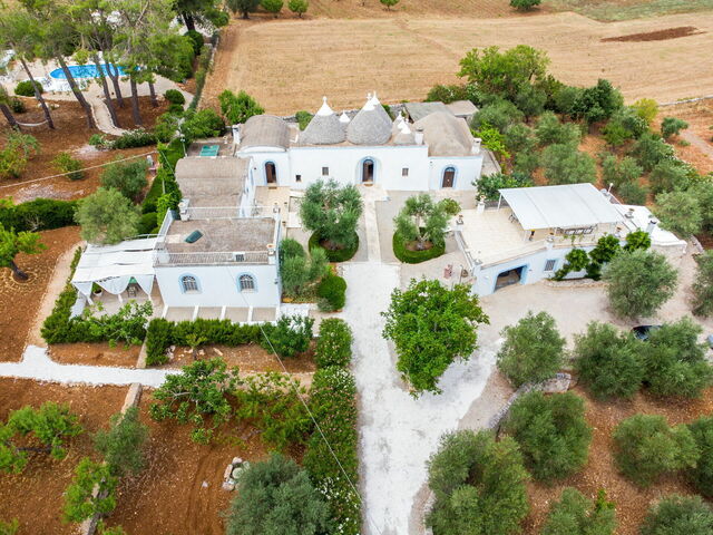 Vista sobre Trullo Agapanto