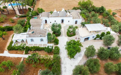 Vista sobre Trullo Agapanto
