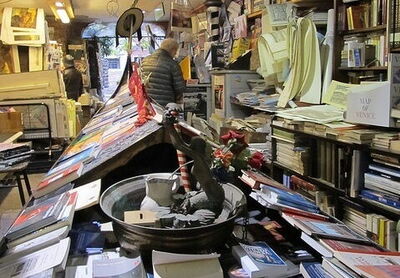 Libreria Acqua Alta, Interior