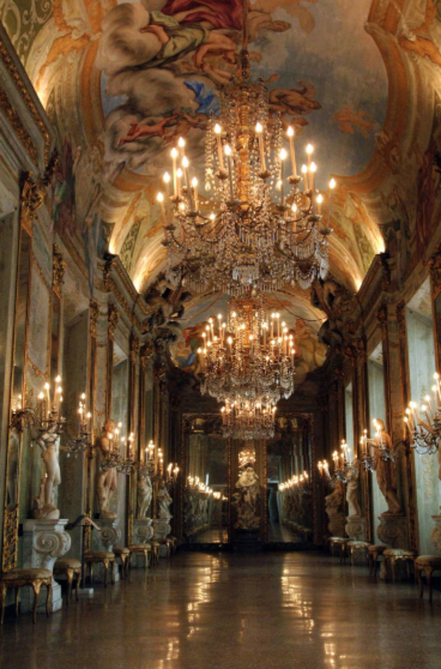 Galería de espejos