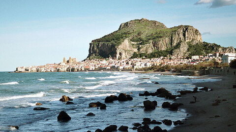 Vista de la costa de Cefalù