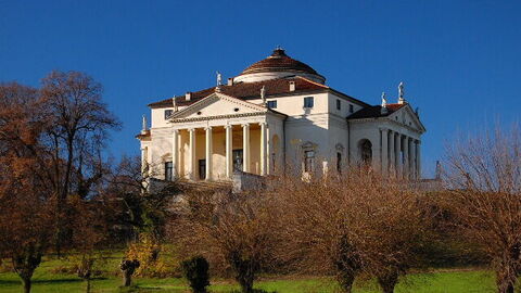 Villa Capra y terrenos