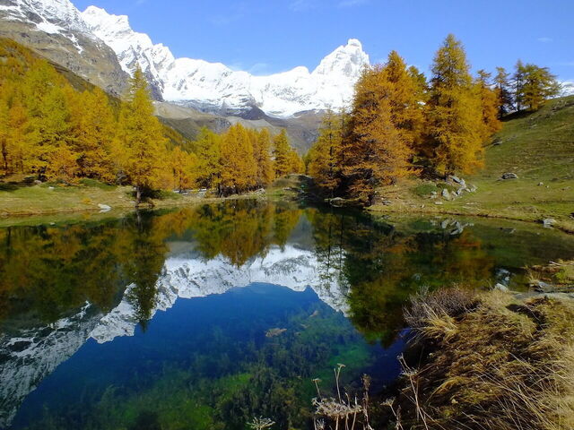 Un lago en el Valle de Aosta