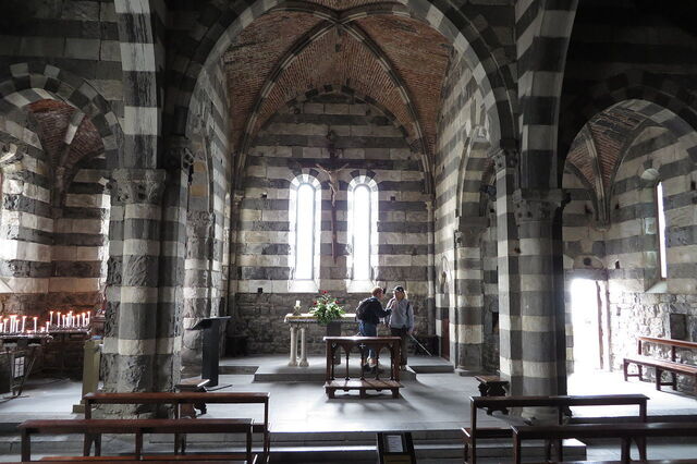 Iglesia de San Pietro, interior