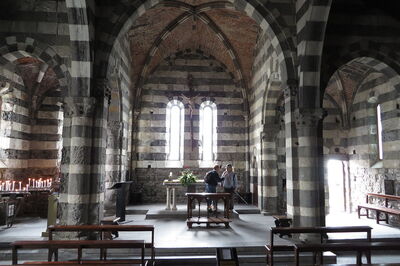 Iglesia de San Pietro, interior