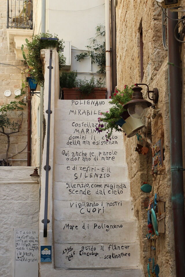 Poesía, Polignano a Mare