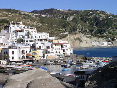 ciudad de la isla de Ischia