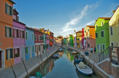 El canal en Burano