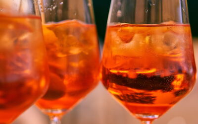 Copas de Aperol Spritz