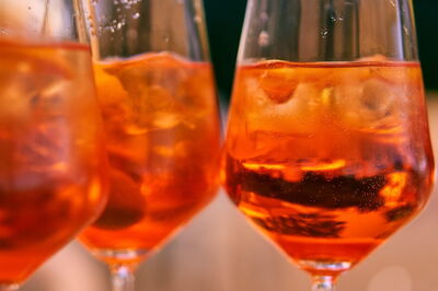 Copas de Aperol Spritz