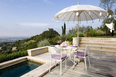 Virginia 16, vistas al lago Como