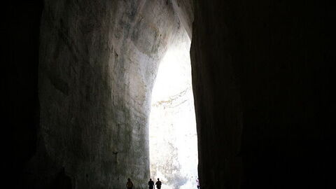 Oreja de Dionisio, interior