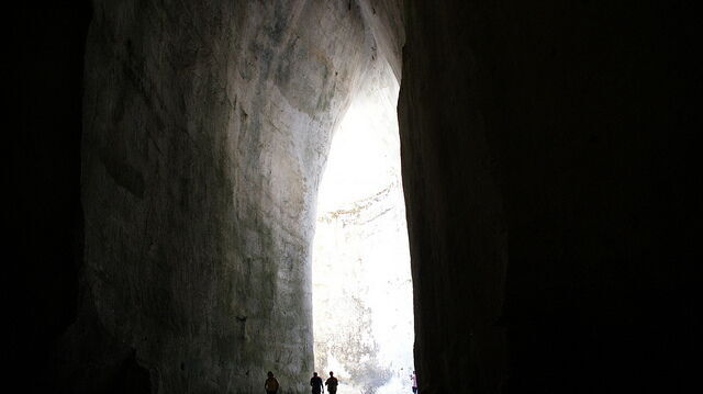 Oreja de Dionisio, interior