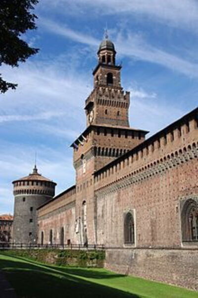 Muralla del castillo de Sforza