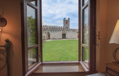 Castello Di Magnano, vista