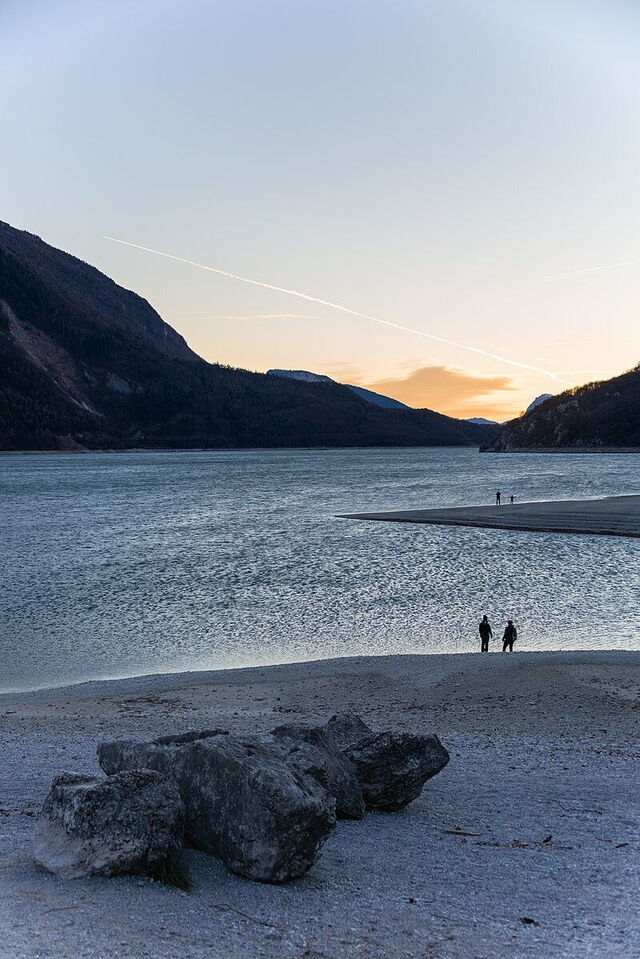 Playa en Molveno