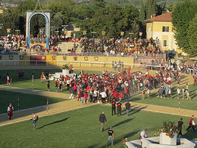 la famosa giostra della Quintana