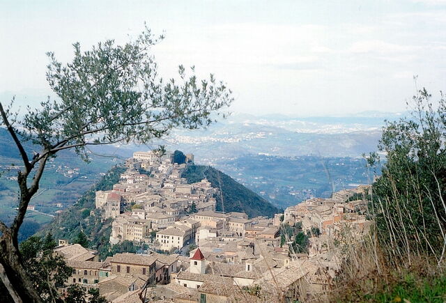 Vista de la ciudad de Arpino