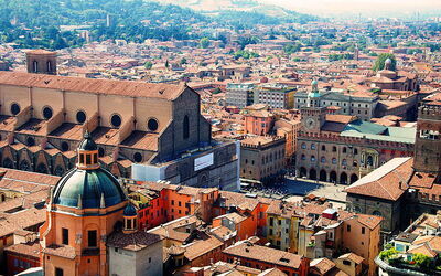 Vista de Piazza Maggiore en Bologna